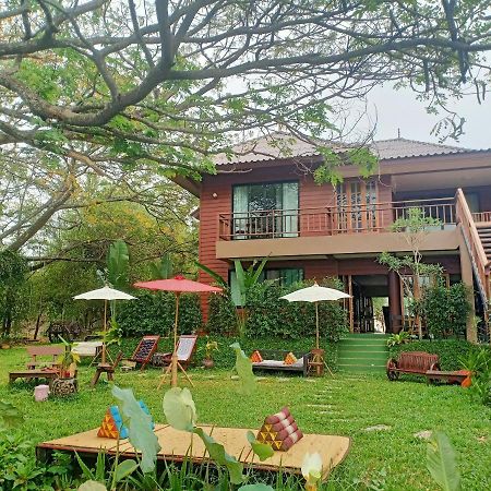 Baanbua Nonlen Hotel Udon Thani Ngoại thất bức ảnh
