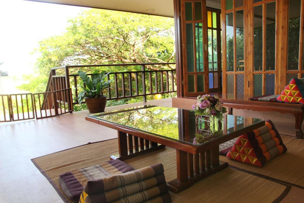Baanbua Nonlen Hotel Udon Thani Ngoại thất bức ảnh